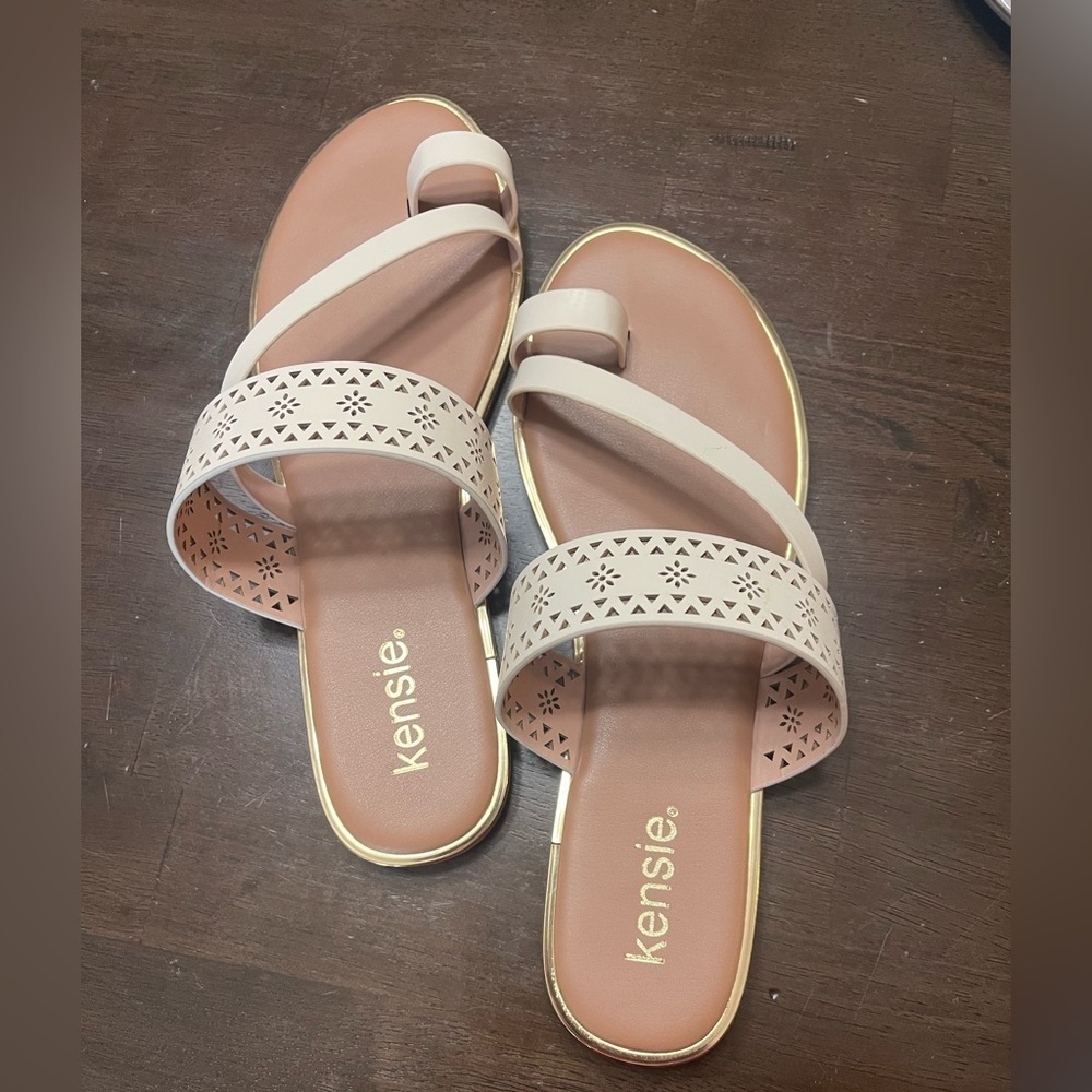 New Kensie Off-White Slip-on Kensie Monna sandal Women’s 10